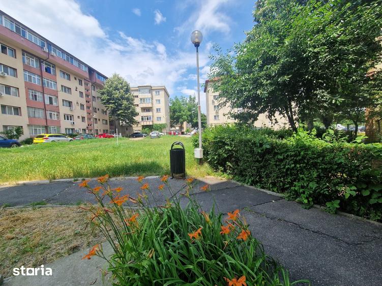 Teren de 892 mp, în Central