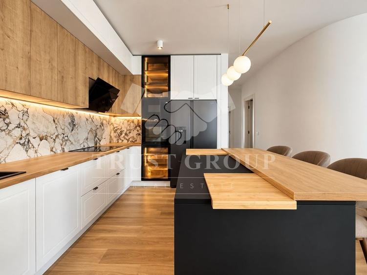 Apartament cu 5 camere decomandat, mobilat în Ștefan cel Mare