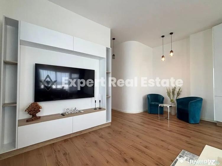 Apartament cu 3 camere decomandat în Tunari