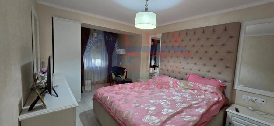 Apartament cu 3 camere decomandat în Babadag