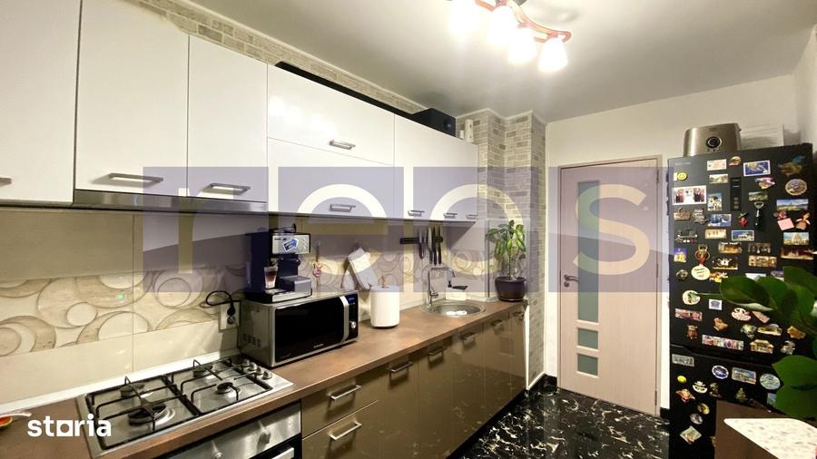 DE VANZARE APARTAMENT 3 CAMERE DECOMANDAT | ETAJ 1/4 | LOC PARCARE| DR - 12