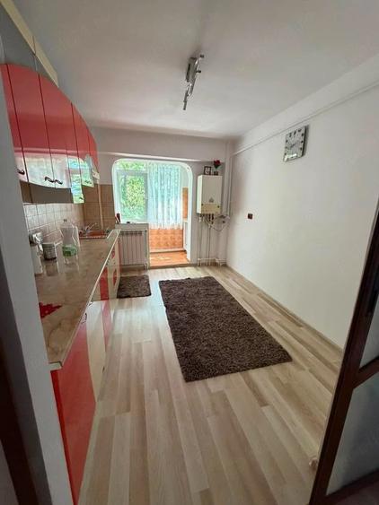 Apartament cu 2 camere decomandat în Obor