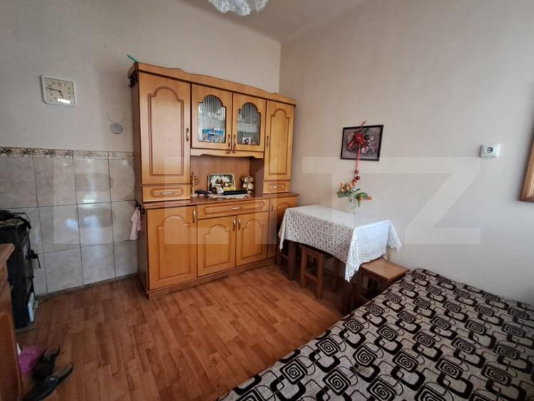 Casă cu 3 camere cu Teren 992 Mp în Porumbeni