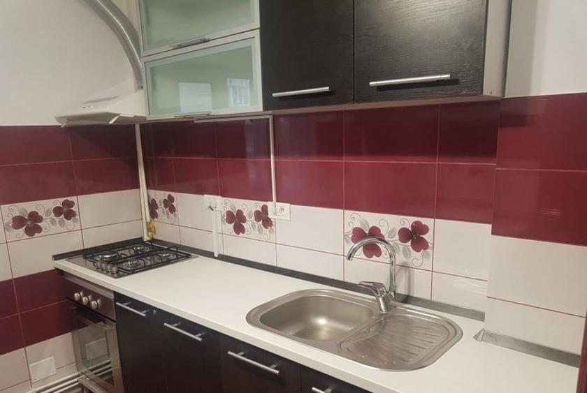 Apartament cu 2 camere decomandat în Panduri