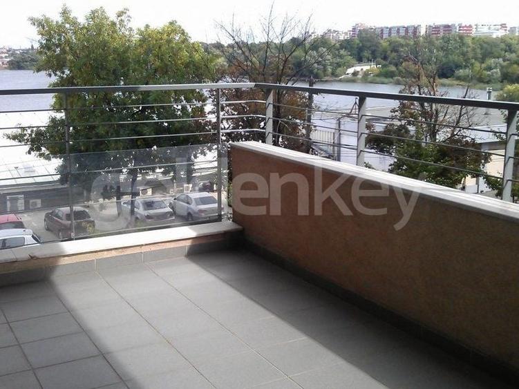 Apartament cu 2 camere decomandat, mobilat în Barbu Văcărescu