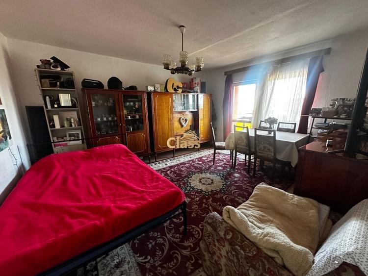 Apartament cu 3 camere decomandat, mobilat în Dâmbul Rotund