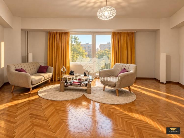 Apartament cu 3 camere decomandat, mobilat în Calea Victoriei