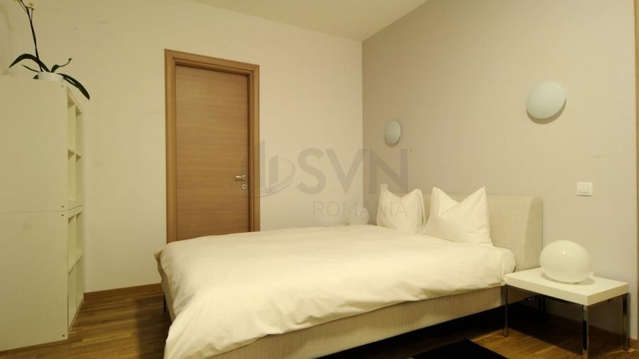 Apartament cu 3 camere semidecomandat, mobilat în Pipera