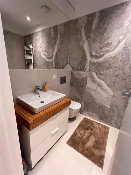 Apartament cu 2 camere semidecomandat, mobilat în Pipera