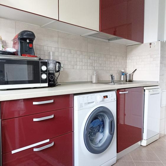 Apartament cu 3 camere decomandat în 1 Decembrie 1918