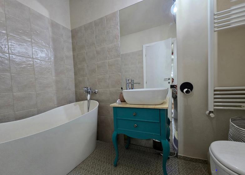 Apartament cu 2 camere semidecomandat în Tineretului