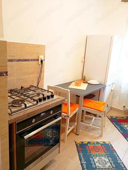 Apartament cu 2 camere semidecomandat în Central