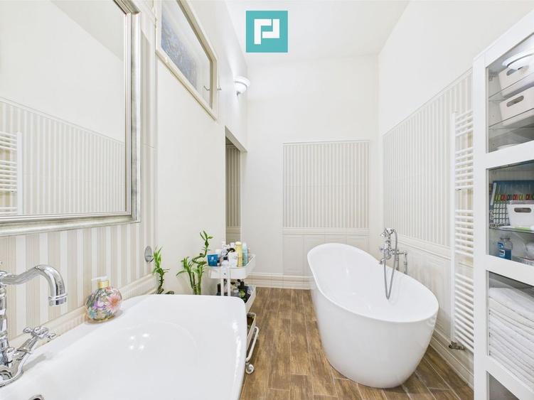 Apartament spa?ios pe strada Me?ianu - 12