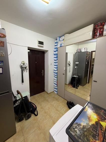 Metrou Timpuri Noi - Garsoniera Decomandata An 1992 Gata de Mutat! - 5