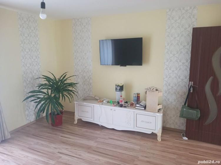 Casă cu 5 camere în Luduș
