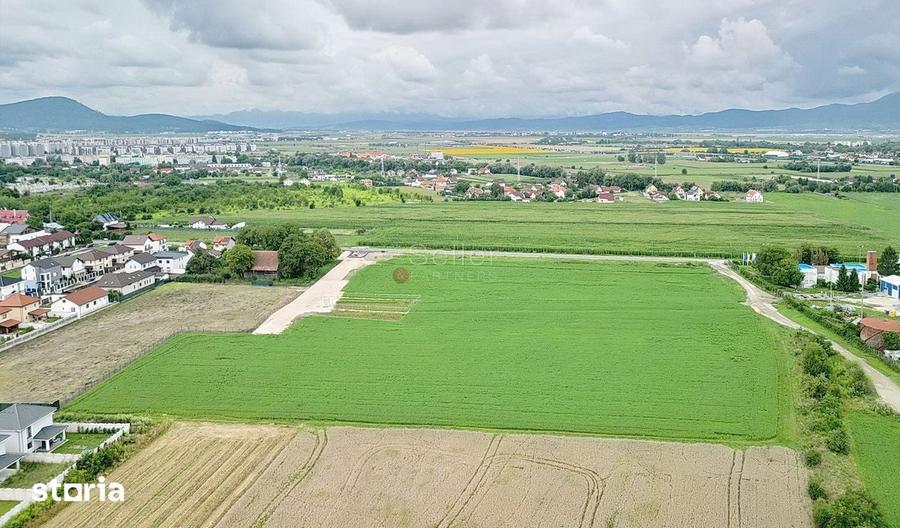 Teren de 800 mp, în Stupini