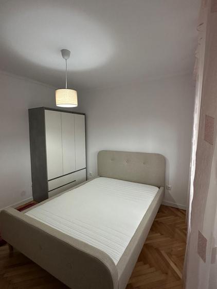 Apartament cu 3 camere decomandat în Grigorescu