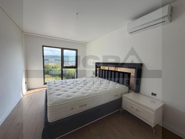 Apartament cu 4 camere semidecomandat, mobilat în Zorilor