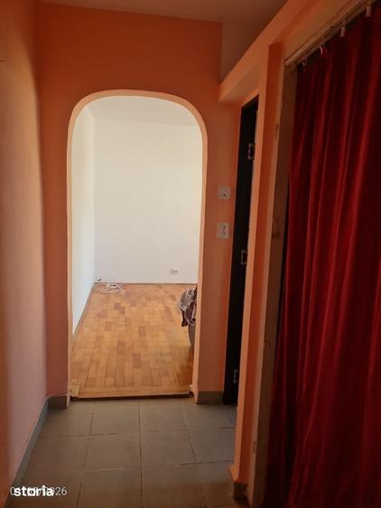 Apartament cu 2 camere nedecomandat în Central