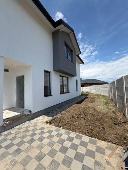 Duplex cu 4 camere cu Canalizare în Bragadiru