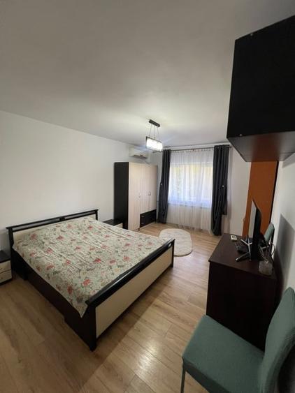 Apartament cu 2 camere decomandat, mobilat în Craiovița Nouă