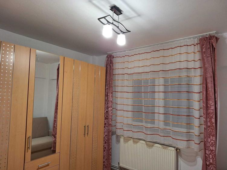 Apartament cu 2 camere decomandat în Micro 17
