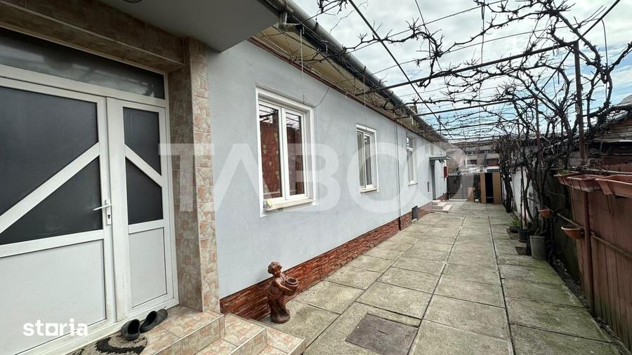 Casă cu 5 camere cu Teren 800 Mp în Turnișor