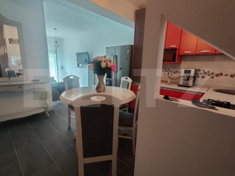 Apartament cu 2 camere semidecomandat, mobilat în Sânmartin