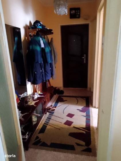 Apartament cu 2 camere semidecomandat în Hipodrom