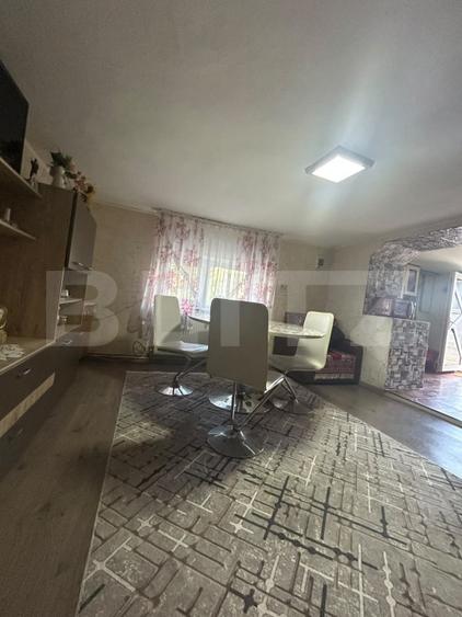 Casă individuală cu 5 camere cu Canalizare în Sud-Vest