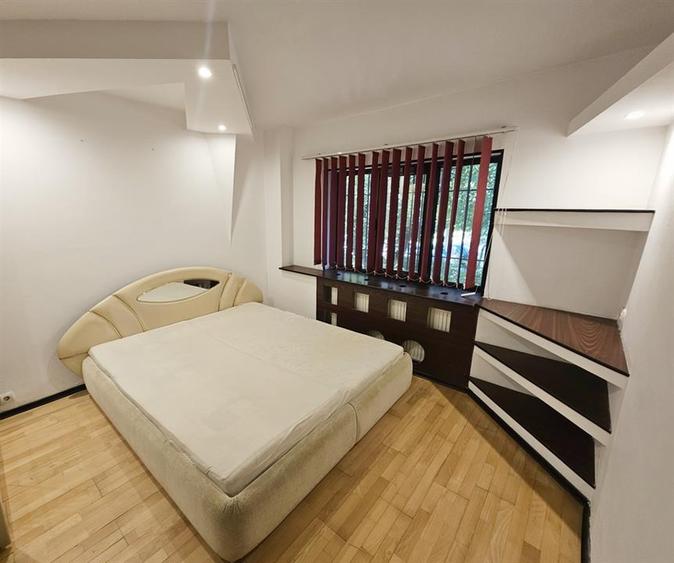 Apartament cu 2 camere semidecomandat, mobilat în Oancea