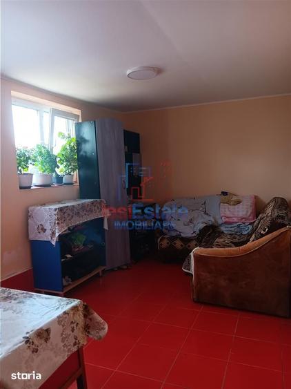 Casă cu 9 camere cu Teren 761 Mp în Popricani