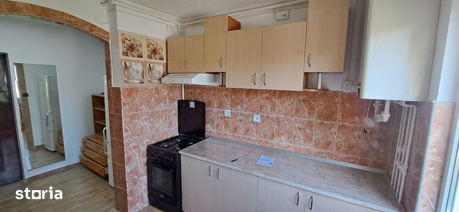 Apartament cu 2 camere, mobilat în Central