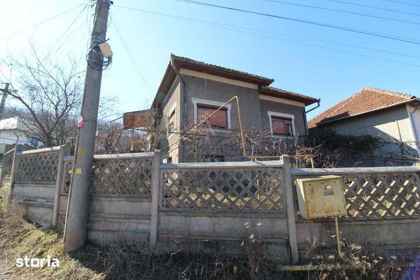 Casă cu 4 camere cu Teren 436 Mp în Hunedoara