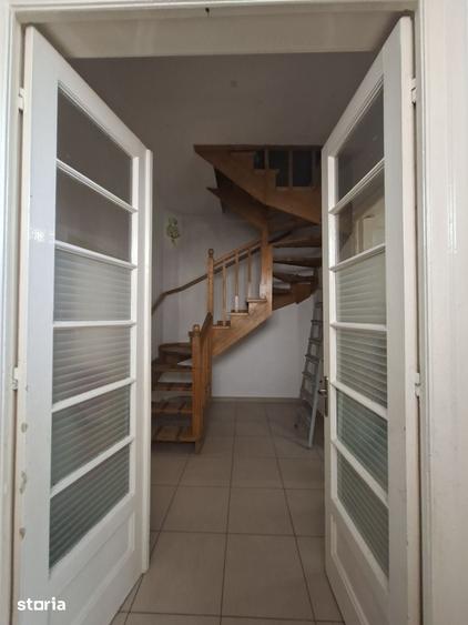 Casă cu 5 camere cu Teren 150 Mp în Gara de Nord
