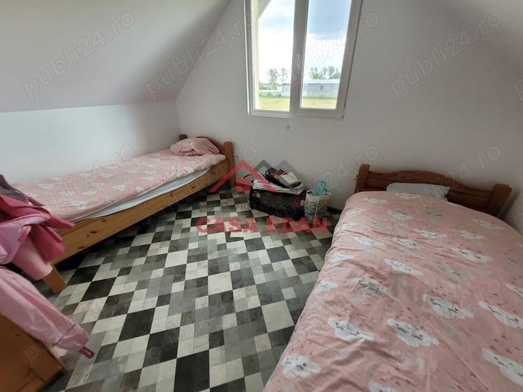 Casă cu 4 camere în Florești
