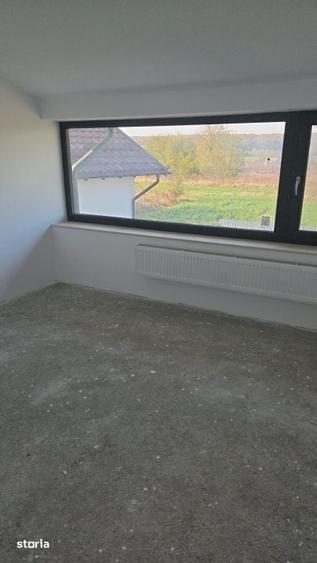 Casă cu 3 camere cu Teren 800 Mp în Bănești