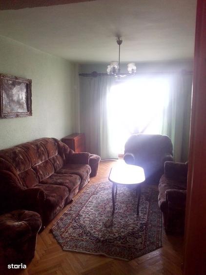 Apartament cu 4 camere decomandat în Central