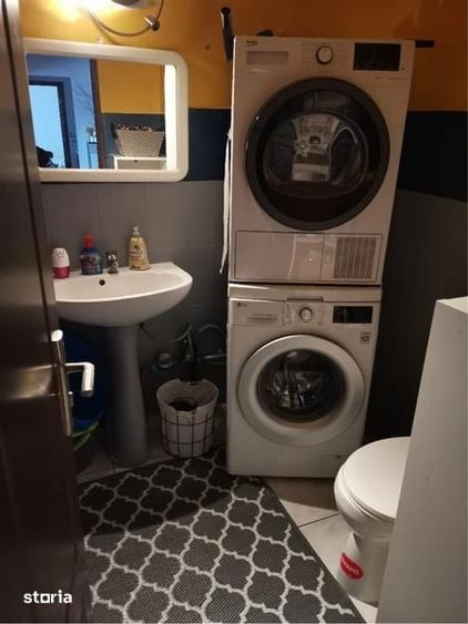 Apartament cu 4 camere decomandat în Confecții