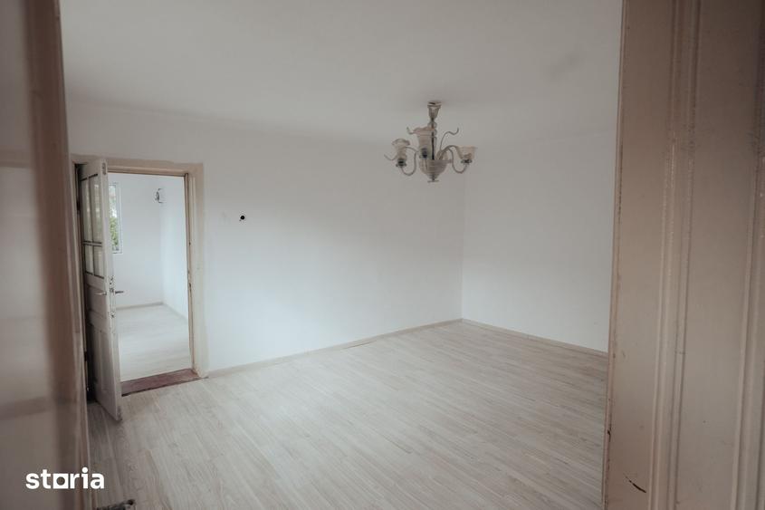 Casă cu 4 camere cu Teren 1260 Mp în Valea Râmnicului