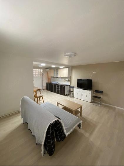 Apartament 2 camere | 70 mp | Parter | Curte | Centrala proprie | 15 min metrou Aparatorii patriei - 4