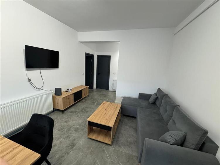 Apartament cu 2 camere decomandat, mobilat în Nord
