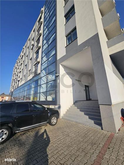 Apartament cu 3 camere decomandat în Cantemir
