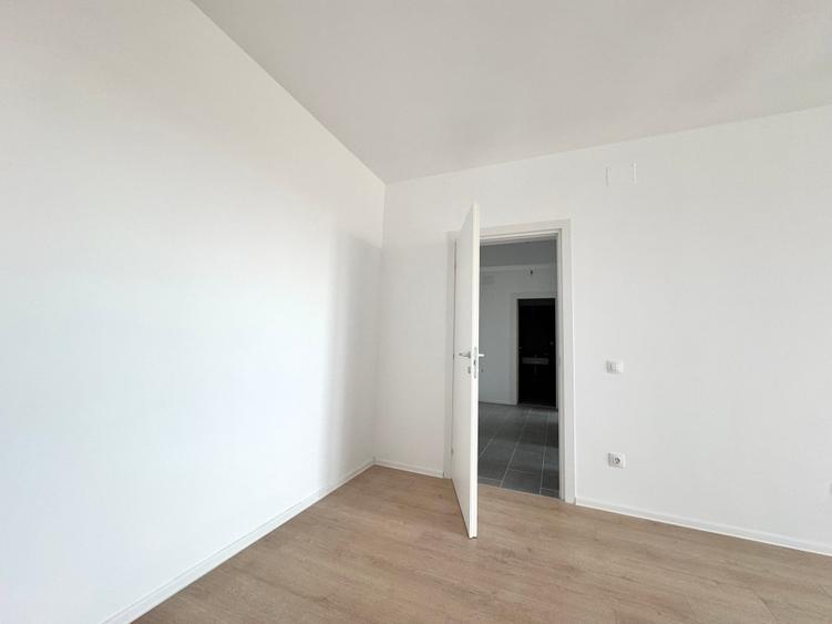Apartament cu 2 camere decomandat în Străulești