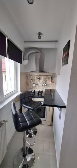 Garsonieră decomandată în Central