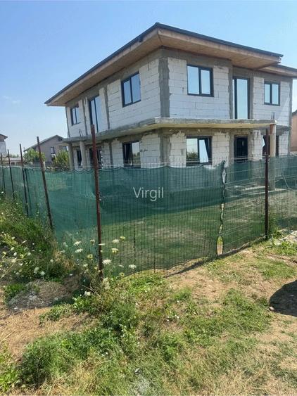 Casă cu Teren 350 Mp în Berceni