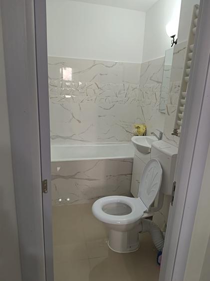 Apartament cu 2 camere nedecomandat în Tătărași