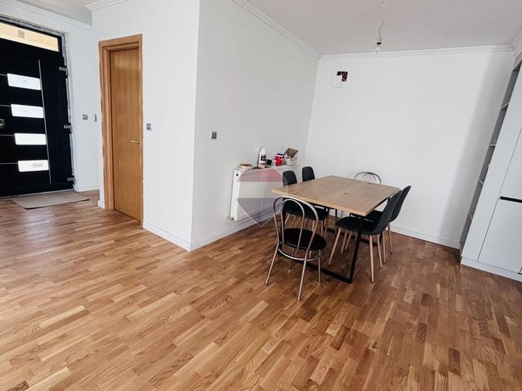 Duplex cu 4 camere cu Teren 179 Mp în Tunari