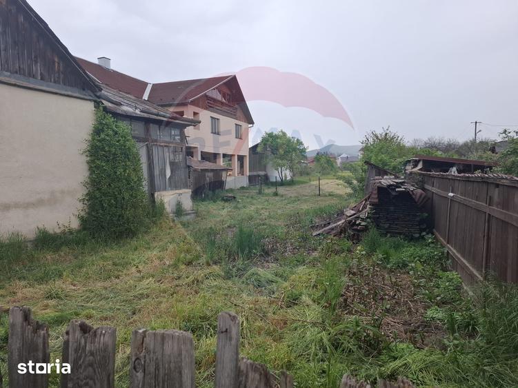 Teren de 1816 mp, în Central