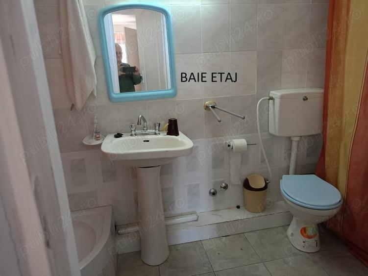 Casă cu 6 camere cu Teren 3500 Mp în Poiana Lacului